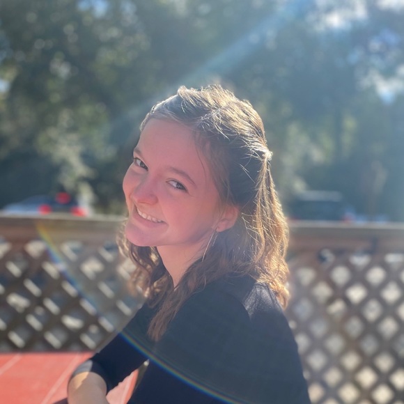 Meet your Posher, Paige - Picture 1 of 1